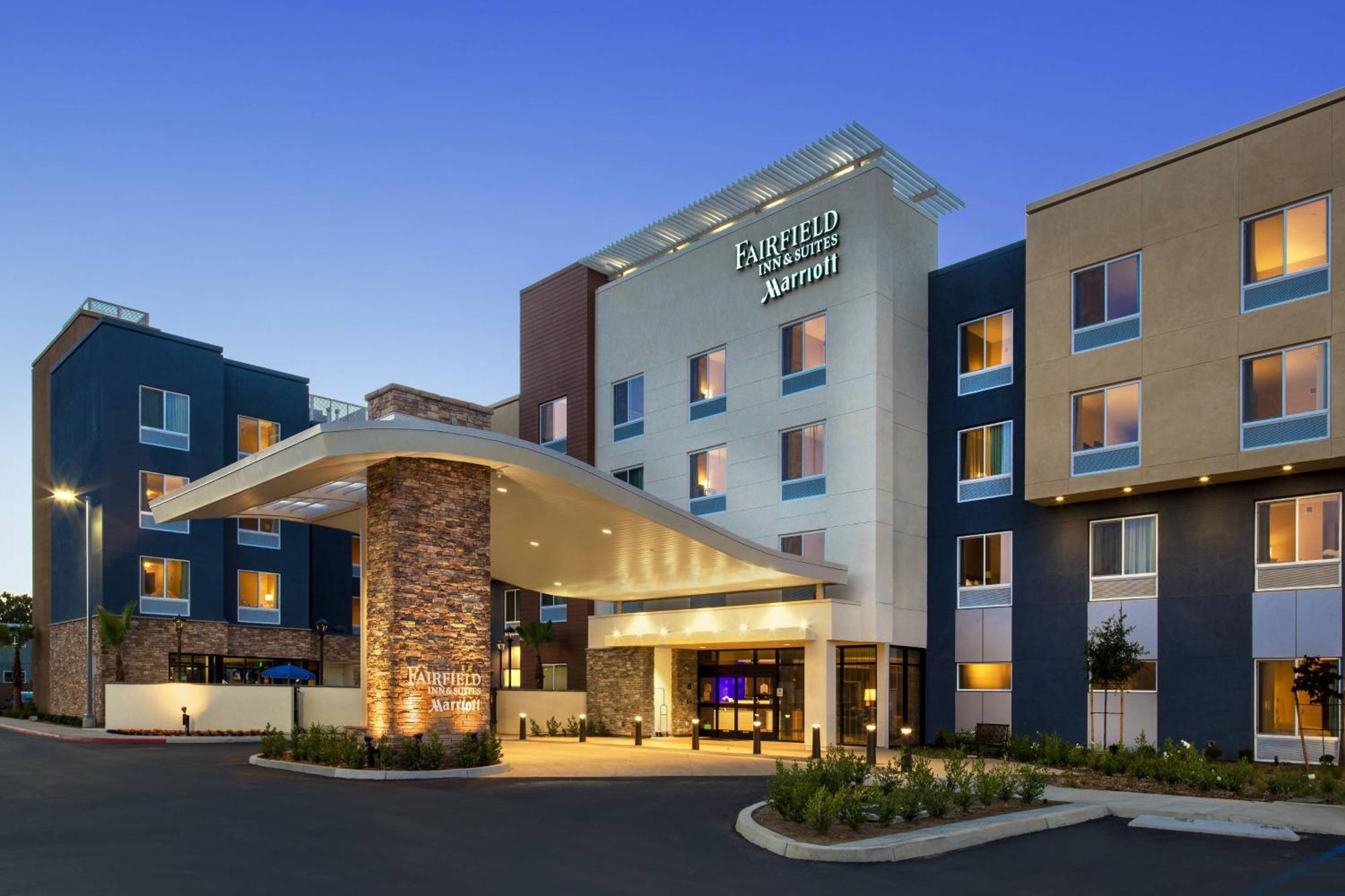 Fairfield Inn & Suites By Marriott San Diego North/San Marcos Exterior photo